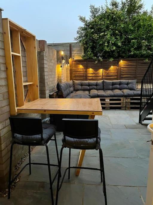 Appartement Modern Garden Flat, Walk 2 Sights